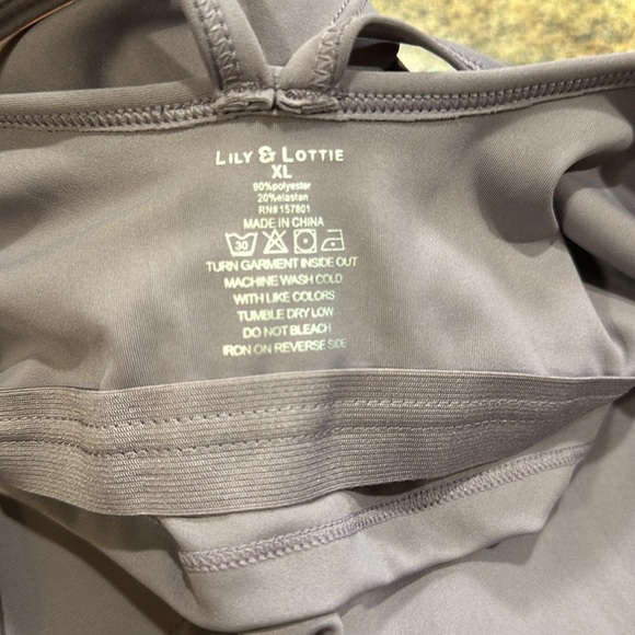 Lily&Lottie Womens Shapewear Bra Lilac Size XL Sports Bra/Tank Rounded Neckline - Picture 2 of 6